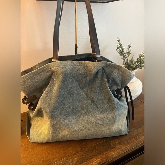 Steve Madden BWhalen2 Denim Tote (NWT) - Picture 2 of 10